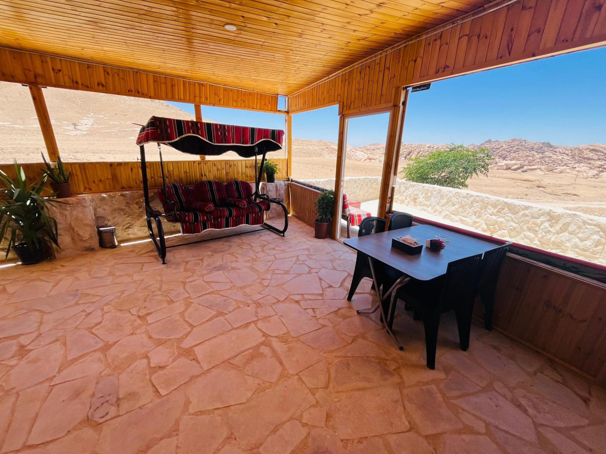 Petra Royal Ranch Bed & Breakfast Wadi Musa Exterior photo